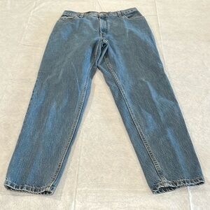 Womens vintage 90s Levi’s 550 relaxed fit 16